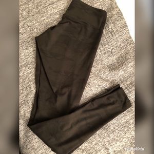 Lululemon Wunder Under Pant size 6